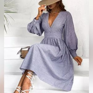 🆕️ Cupshe Clarinda Pinstriped Surplice Neck Long Sleeve Maxi Dress
